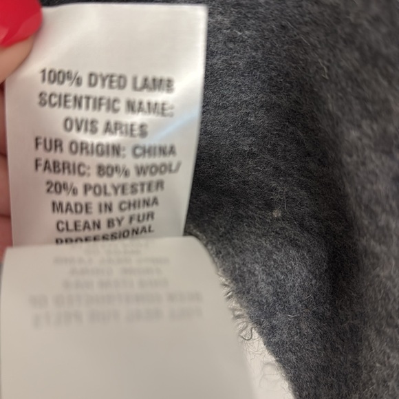 POLOGEORGIS NEW 100% Dyed Lamb Fur Cape/Shawl One Size - Picture 7 of 8